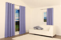 Eclipse is een voordelig verduisterend overgordijn met een lichte glans in een lavendel kleur