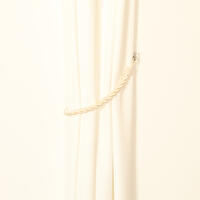 Gevlochten glanzende embrasse in een crème kleur