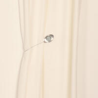 Grijze magneet embrasse met staaldraad en metalen knop