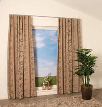 Een brandvertragende printstof, en ook nog eens verduisterend! Cane heeft een rietprint die bestaat uit rietstengels in vijf subtiele kleuren