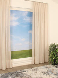 Glamis is een elegante vitrage met een subtiele glans. Door de fijne structuur geeft deze stof een mooie filtering van het licht