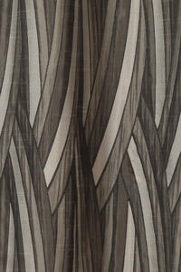 Aparte overgordijnstof met motief van overlappende golvende strepen in verschillende glanzende tinten grijs