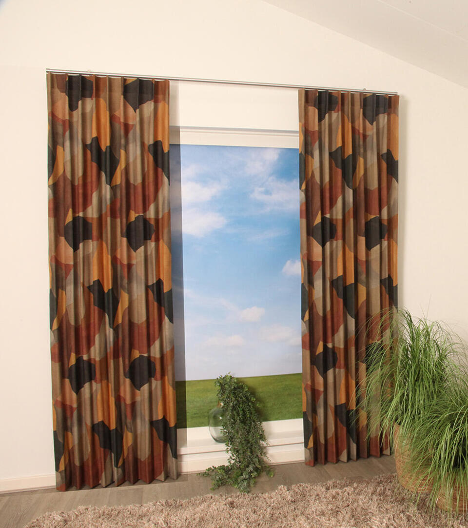 Pieton is een 100% linnen stof die prachtige bedrukking heeft en die jouw interieur een heel eigen persoonlijkheid geeft