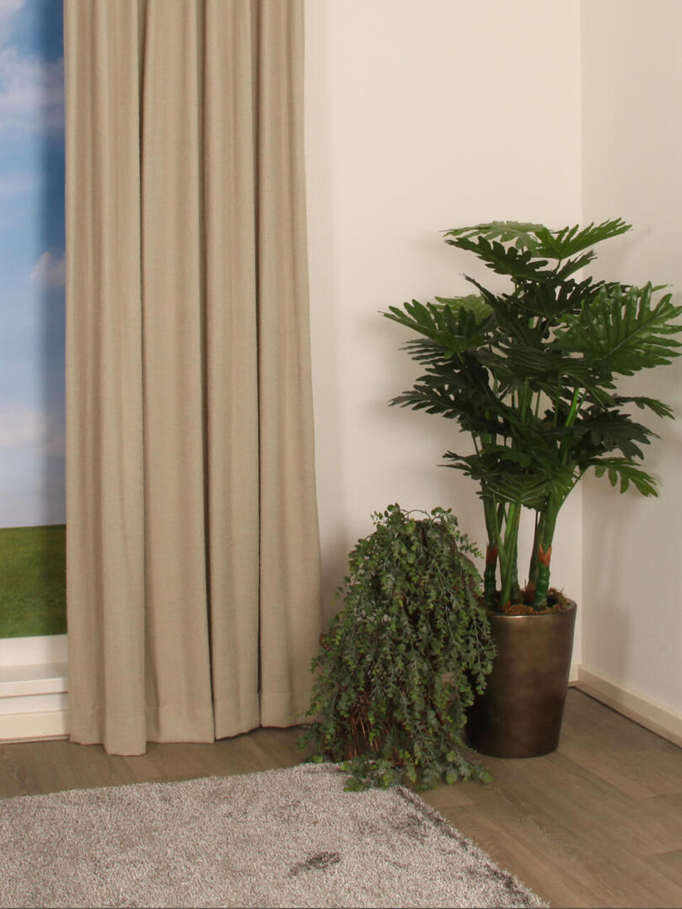 Met overgordijn Oppagne, die een subtiele bouclé effect heeft, creëer je een warme sfeer in huis