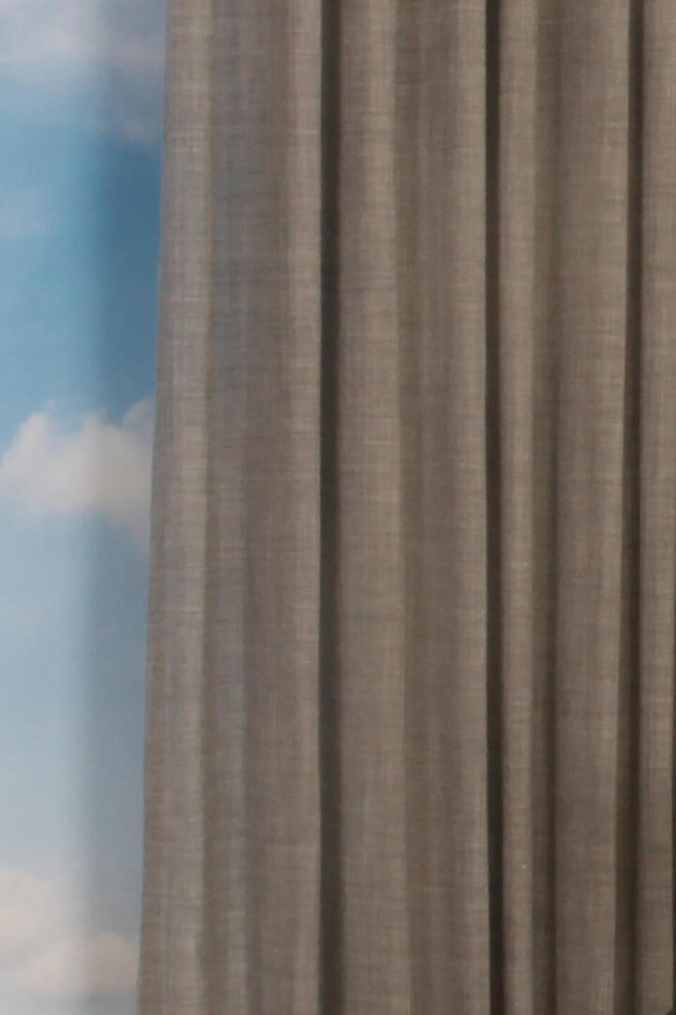 Lauder is een soepele kamerhoge Inbetween van 100% kwalitatief fijne wol