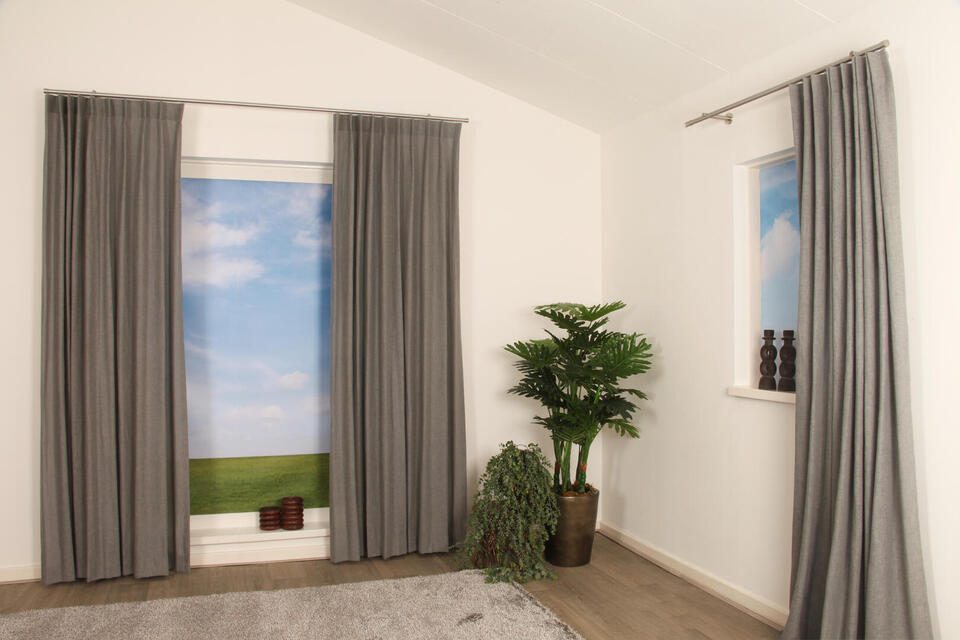 Met deze charmante linnenlook overgordijn Savic kun je in elk interieur uit de voeten