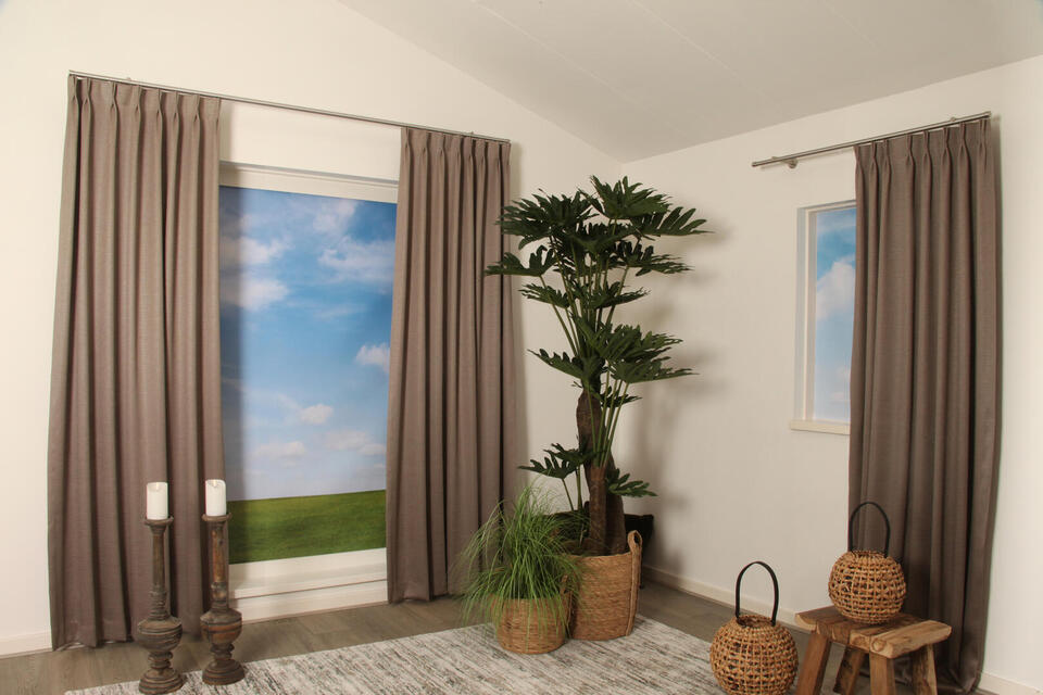 Glosh is een verduisterende overgordijn met een subtiele glinstering en val soepel