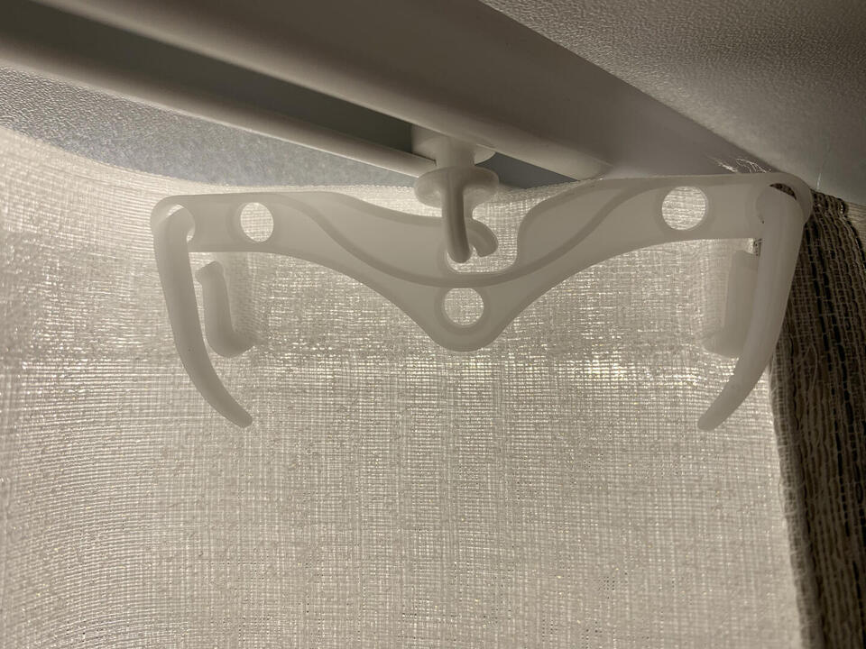 Haak die als eerste/laatste runner dient in een wavegordijn