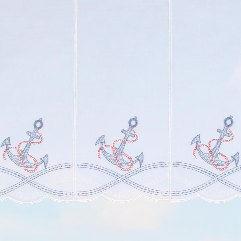 Witte panelenval met geborduurde ankers