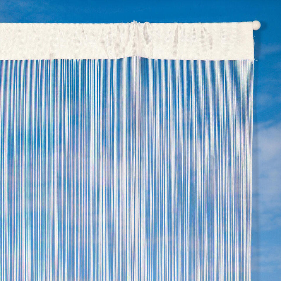 Wit koordgordijn met een afmeting van 300x250 cm