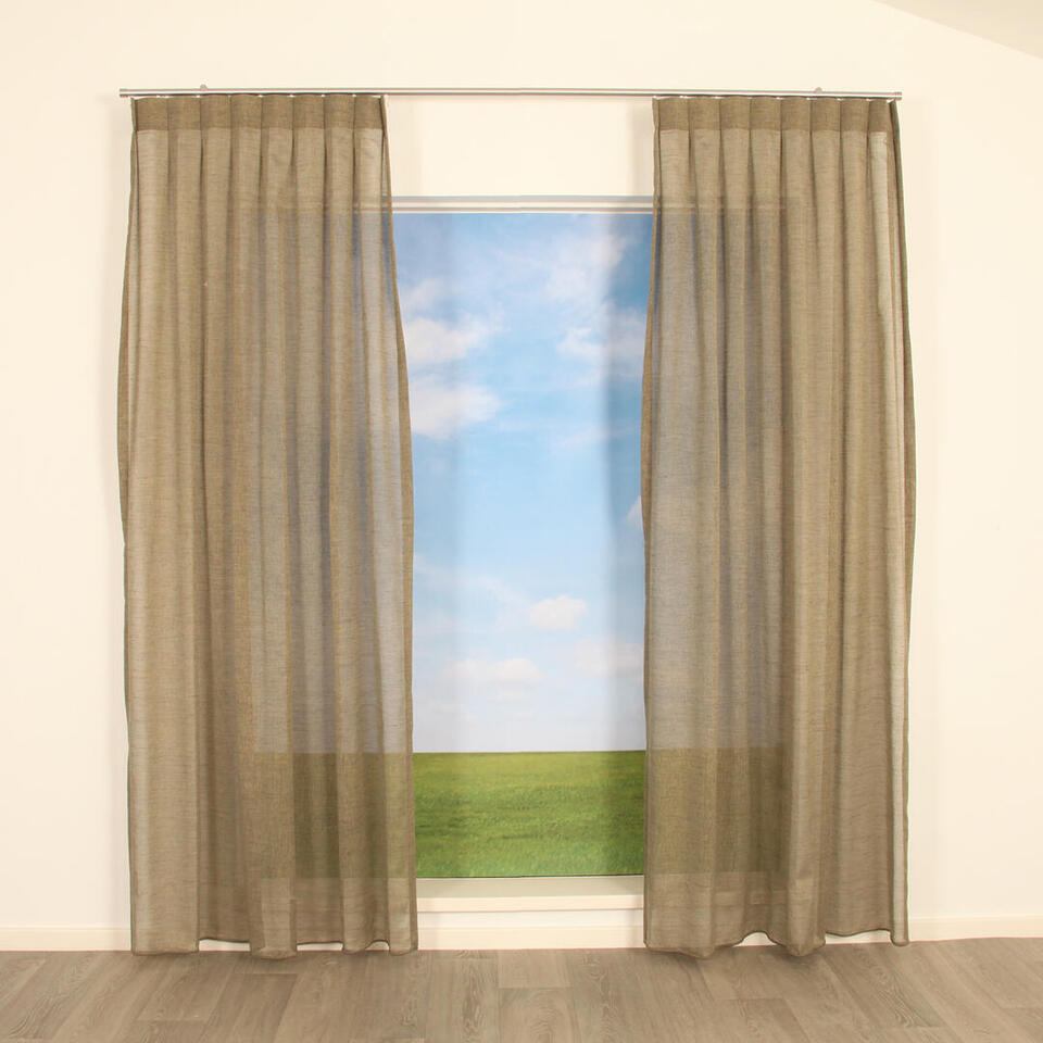 Inbetween Vintage is geweven van verschillende garens wat een leuk kleureffect geeft