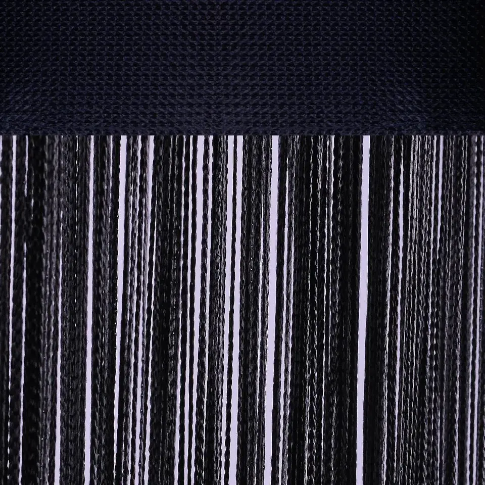 Zwart koordgordijn met een afmeting van 90x250 cm